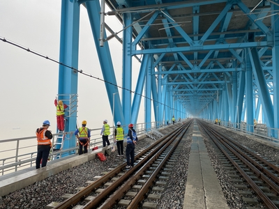 中天科技新型5G漏纜賦能滬蘇通長江公鐵大橋，實(shí)現(xiàn)5G網(wǎng)絡(luò)全覆蓋